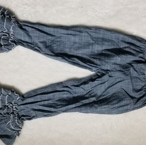 Cute ruffle pants 2t